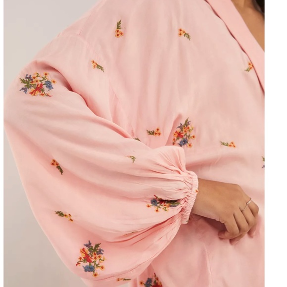 Out From Under Fiona Pink Floral Hipster Embroidered Hippie Chic Romantic Robe - Picture 6 of 6